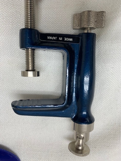 Kalcor mechanical self timer for cameras and clamp tripod