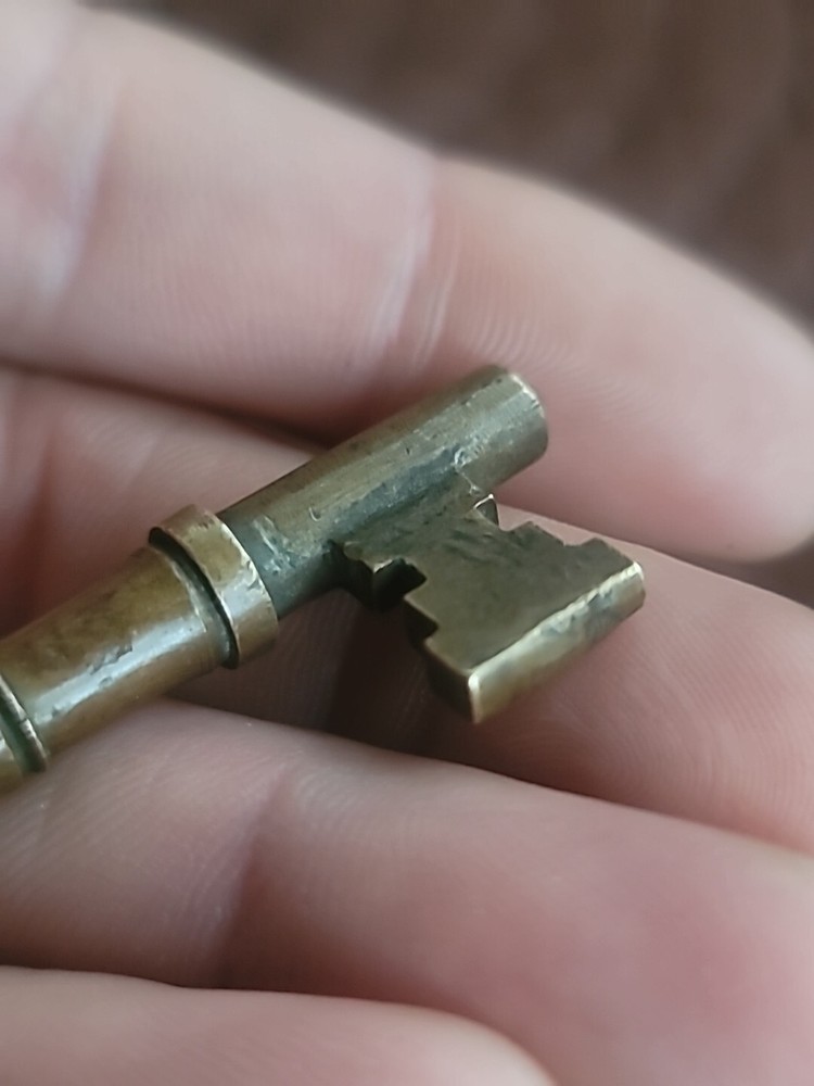 Awesome Old Solid Brass Skeleton Key ☆ Antique Metal Key!