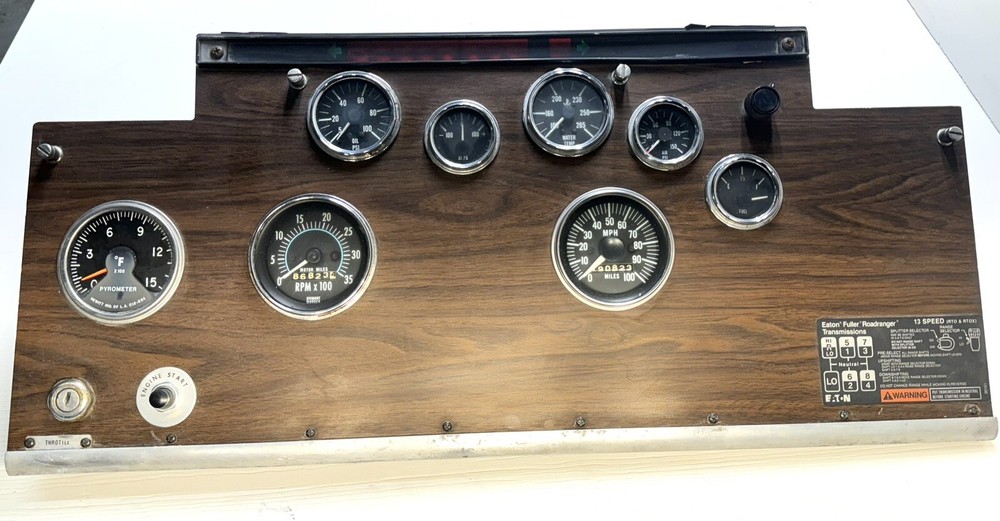 1981 Peterbilt 362 Cabover Instrumental Cluster Dash