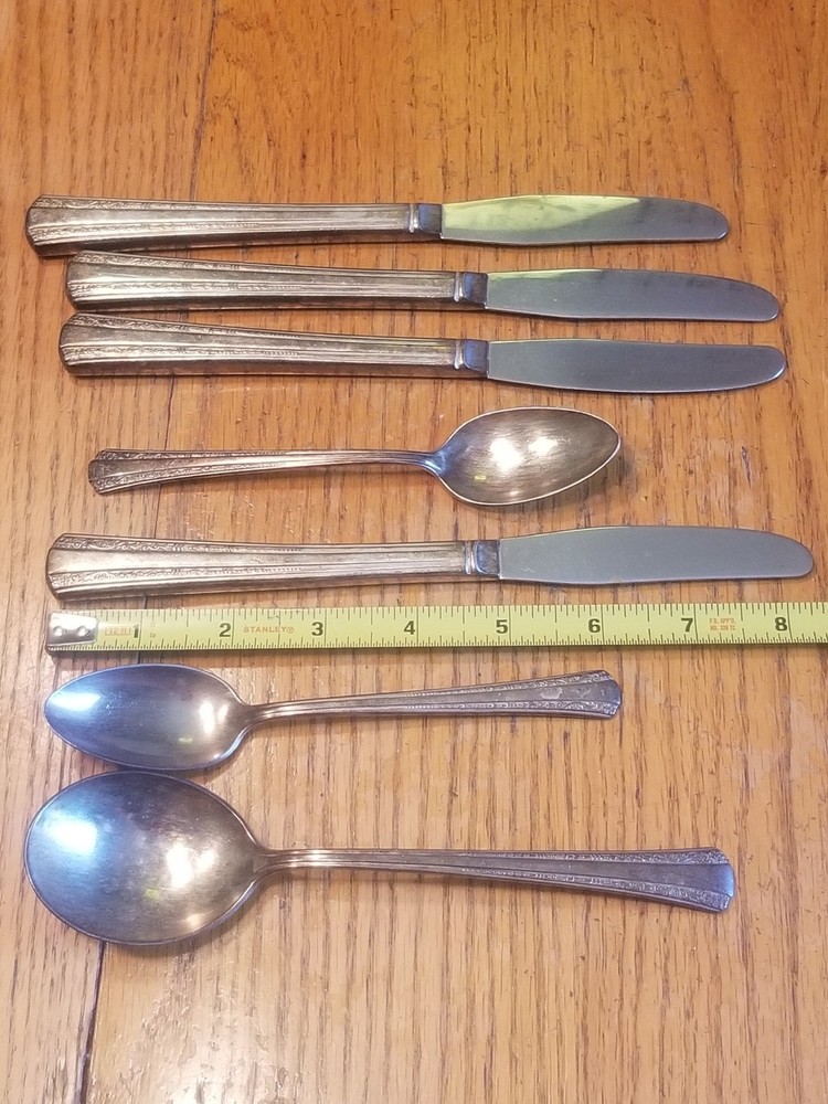 Roger's Deluxe Flatware Lot