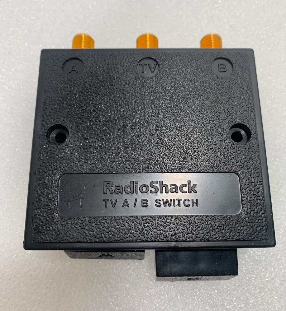 (1) Radio Shack A & B Push Button RF Switch TV Antenna Cable Selector 2 Inputs