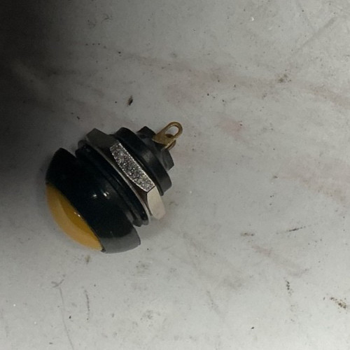 genie telehandler replacement switch 07.0704.0117gt ,monentary switch yellow cap