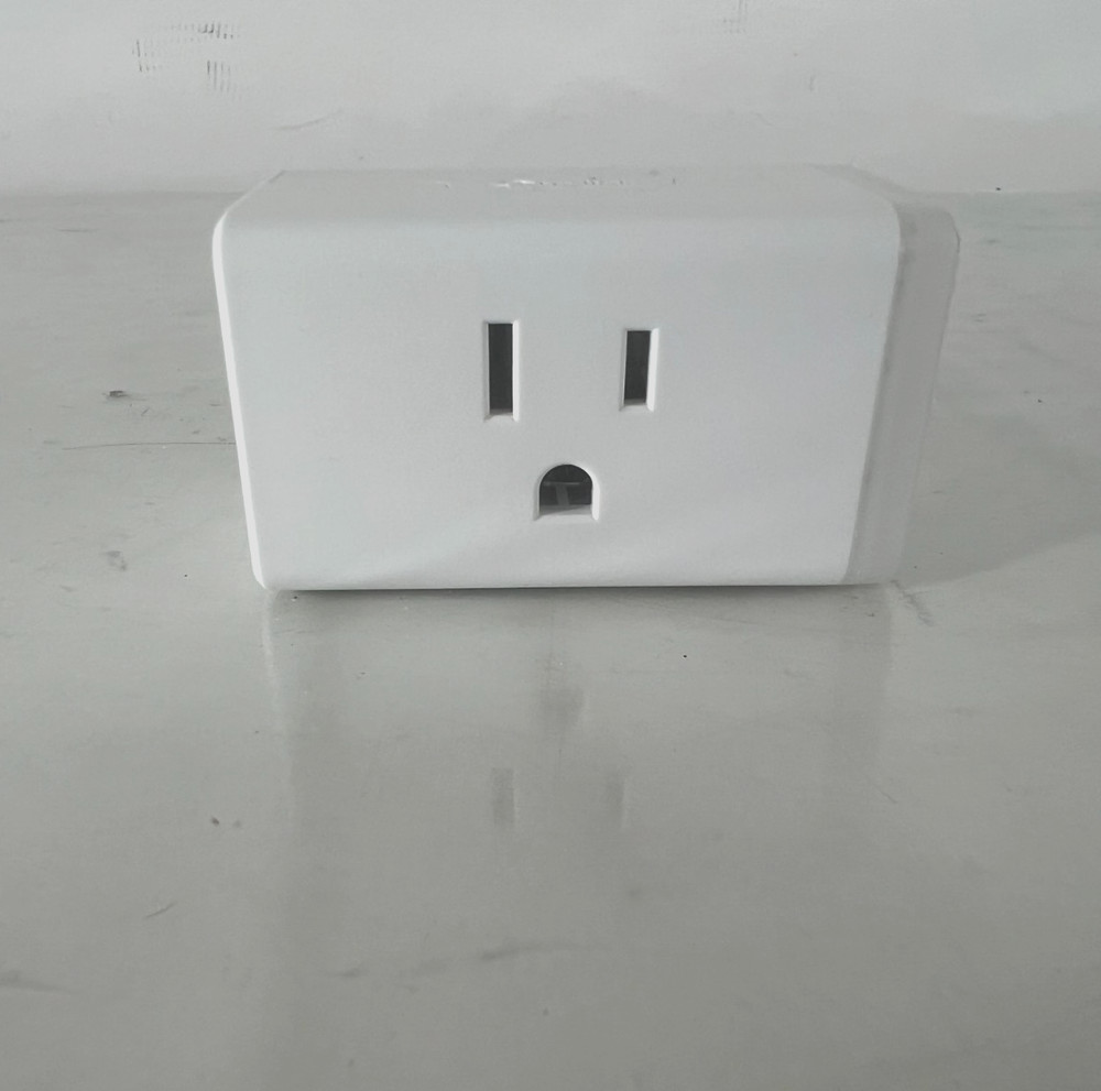 TP-Link Kasa Smart Wi-Fi Plug Mini Model: HS103
