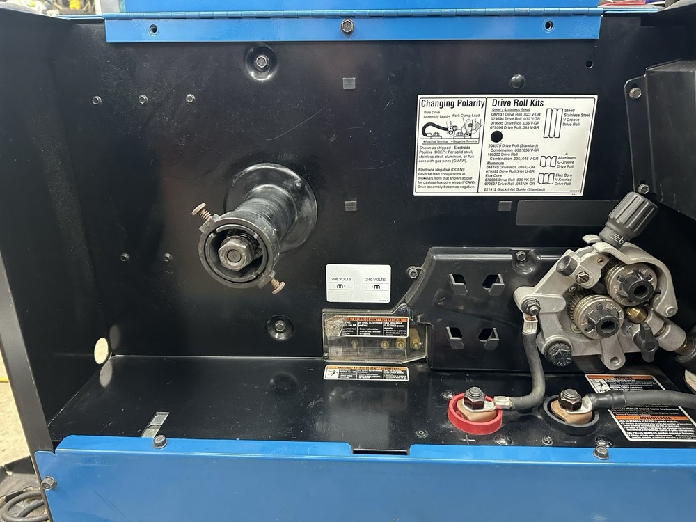 MILLER MILLERMATIC 252 MIG WELDER