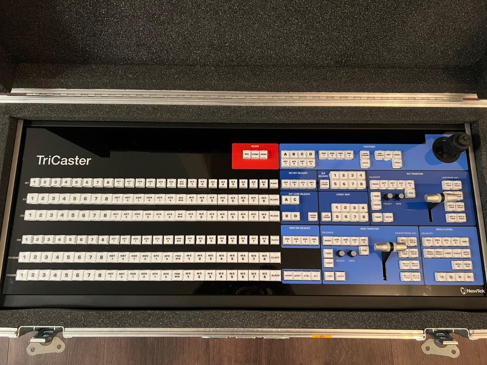 NewTek TriCaster TCXD8000 CS Control Surface In Hard Case - Excellent