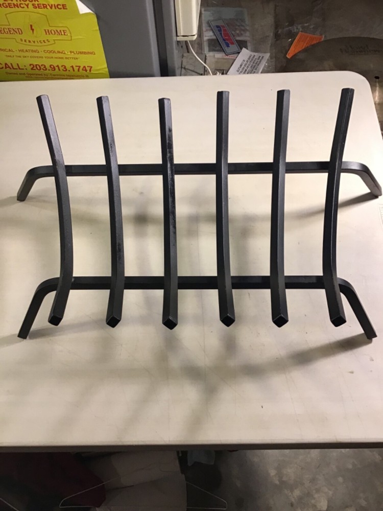 All Black- 3/4" Premium Solid Steel Fireplace Grate In Excellent Condition