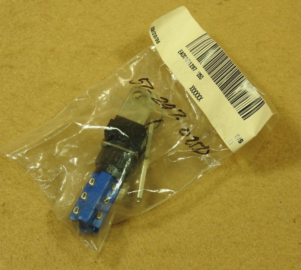 KEYSWITCH W/ KEYS, EAO 51-297.025D - New in Packaging