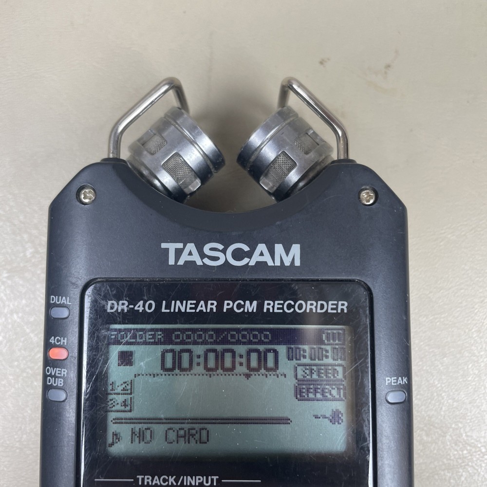 TASCAM DR-40 Linear PCM Digital Recorder