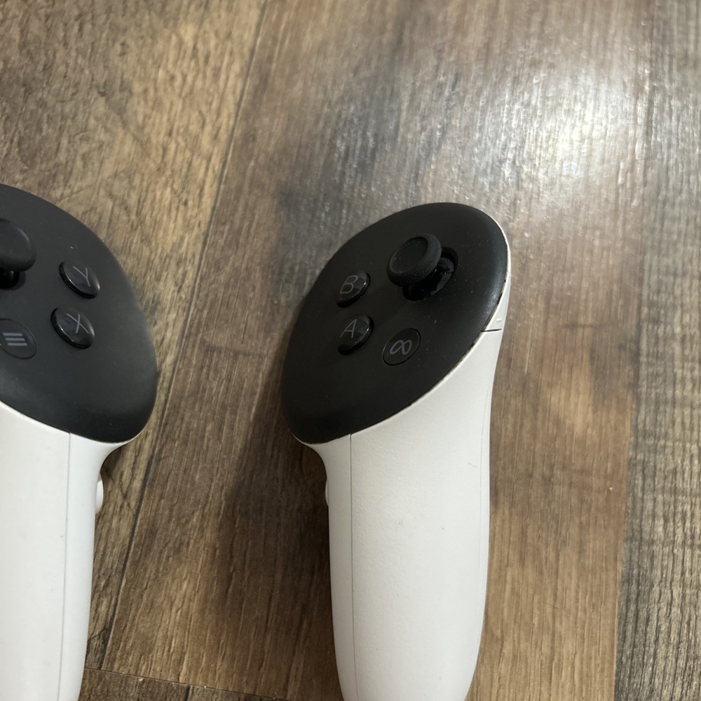 Meta Oculus Quest 3/3S VR OEM Left & Right Controllers Pair ONLY