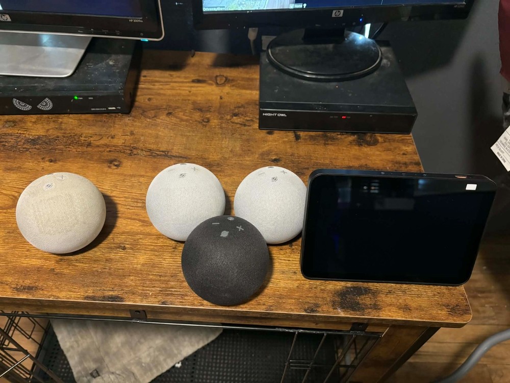3 white, 1 black Echo Dot . 1 Echo show 8 Read Disc Amazon Alexa Separation Poss
