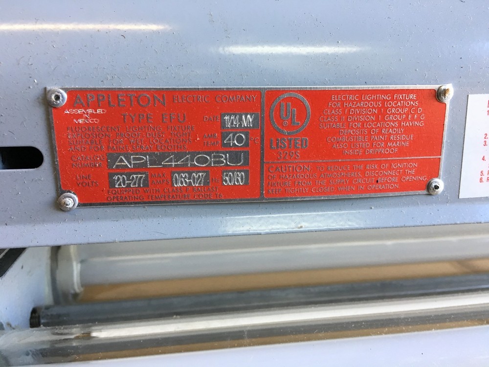 Appleton APL440BU Hazardous Location Light Fixture Explosion Proof Spray Booth
