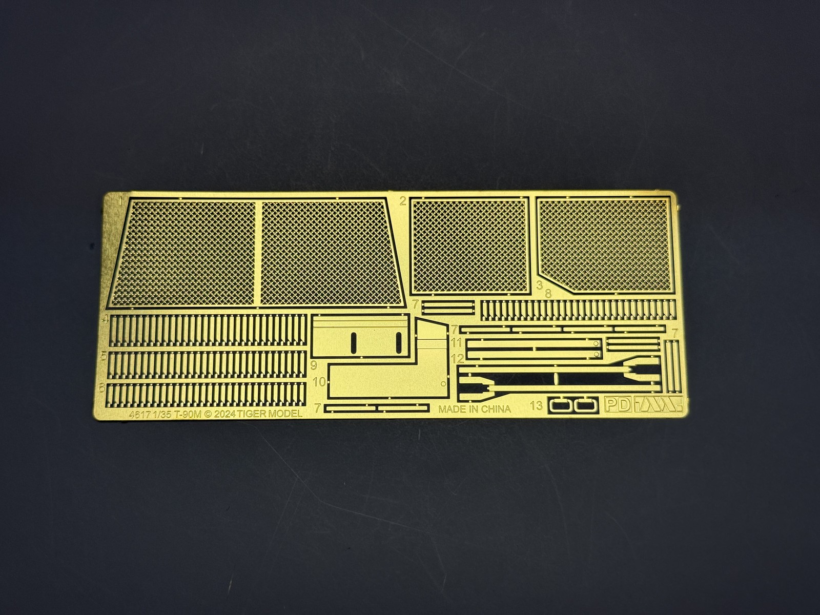 Tiger Model 4617 1/35 Russian T-90M MBT Breakthrough III Military Model Kit