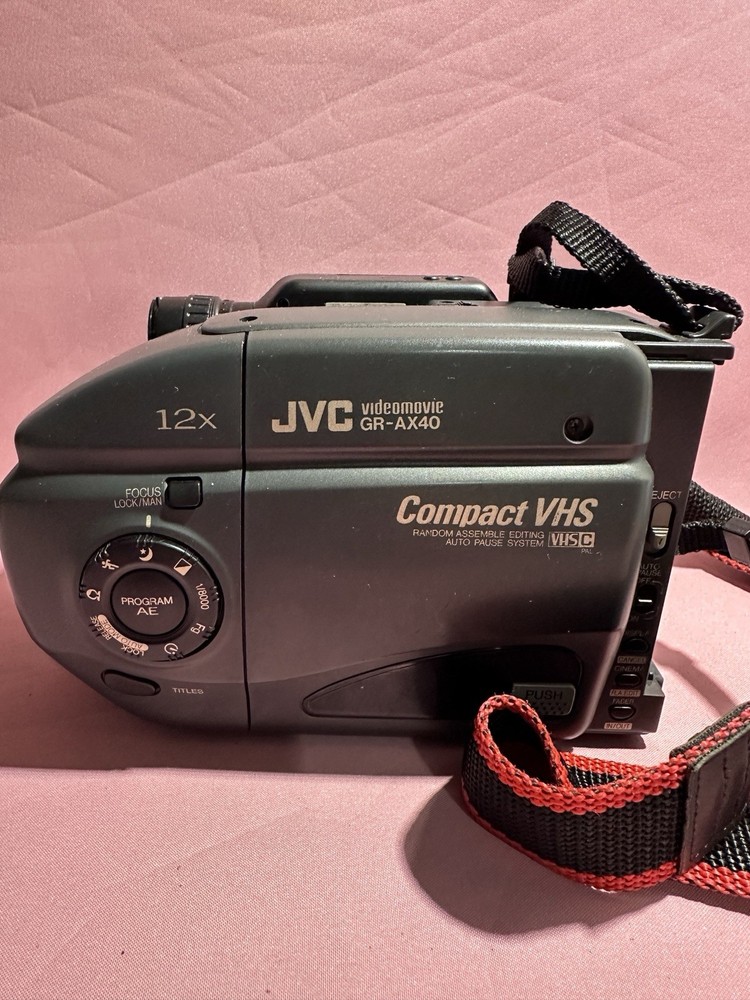 JVC GR-AX40 Compact VHS Camcorder - UNIT ONLY