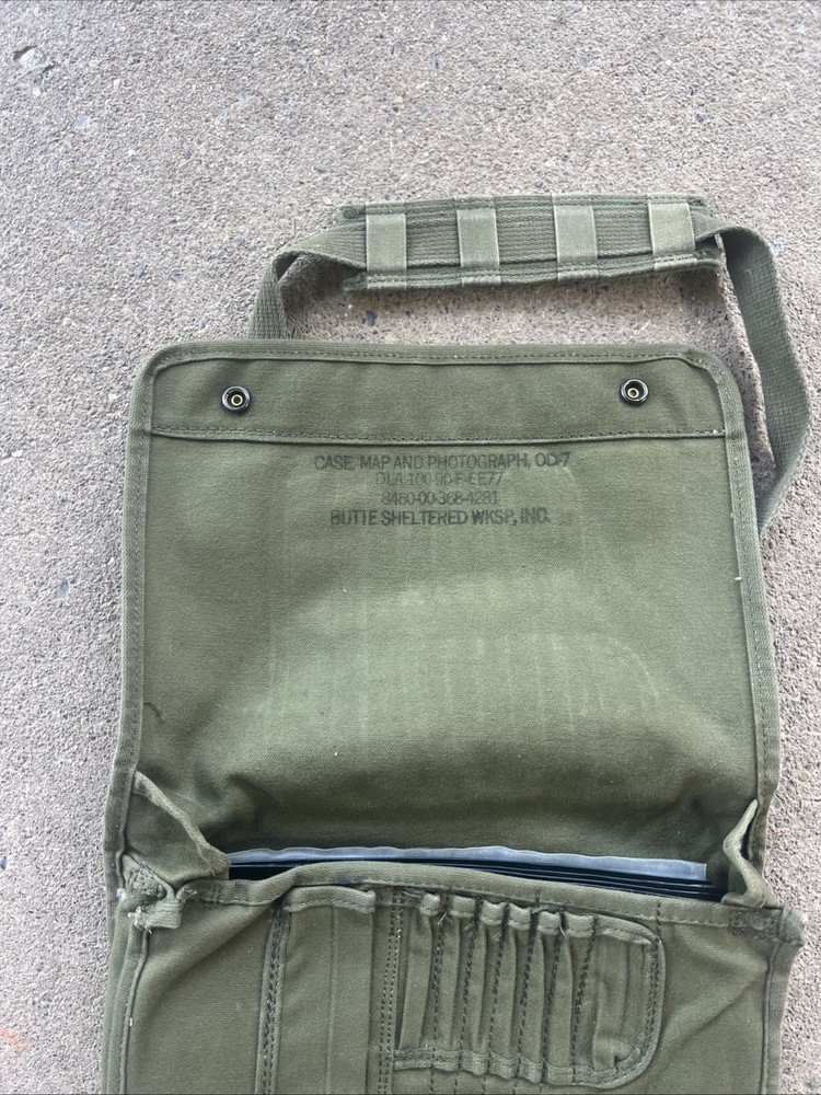 US Army Map Case With Shoulder Strap 1990 Dated (BB257