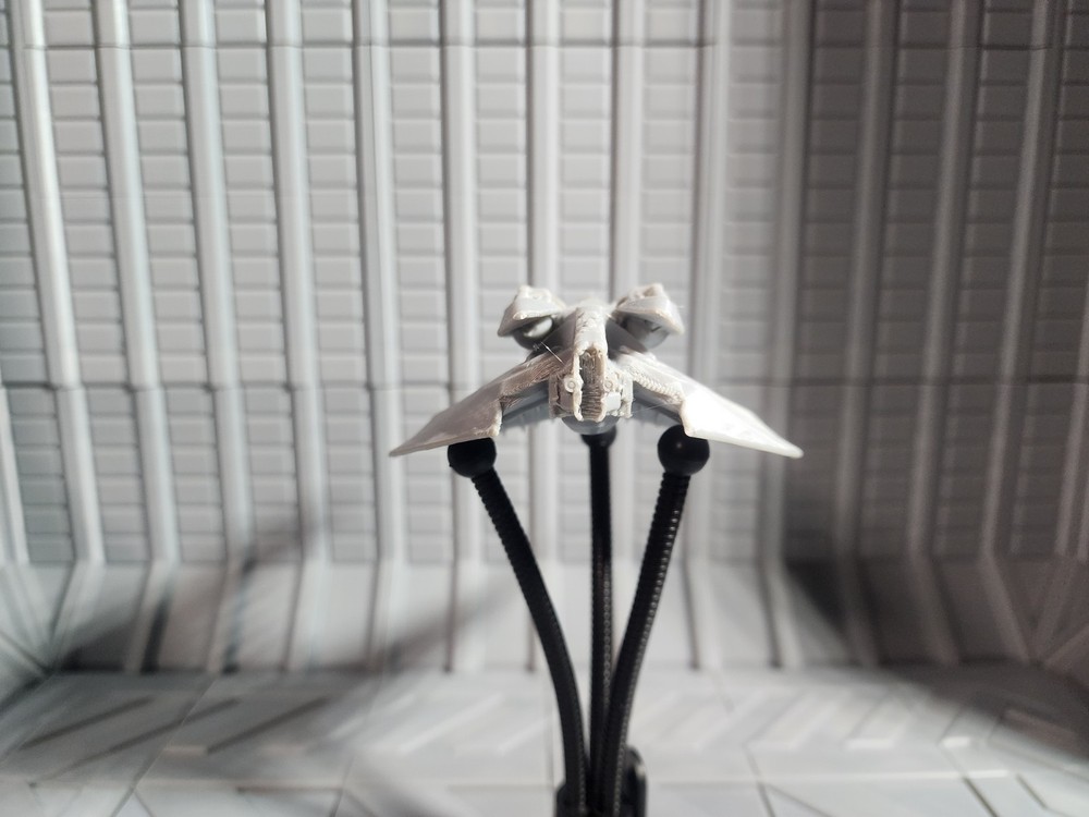 The Galactic Starport Klingon M'Chla Predator Class PLA Model