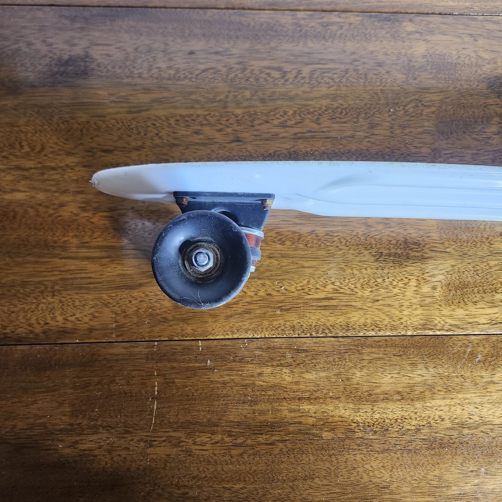 OLD SKATEBOARD Unbranded Good Preowned Condition