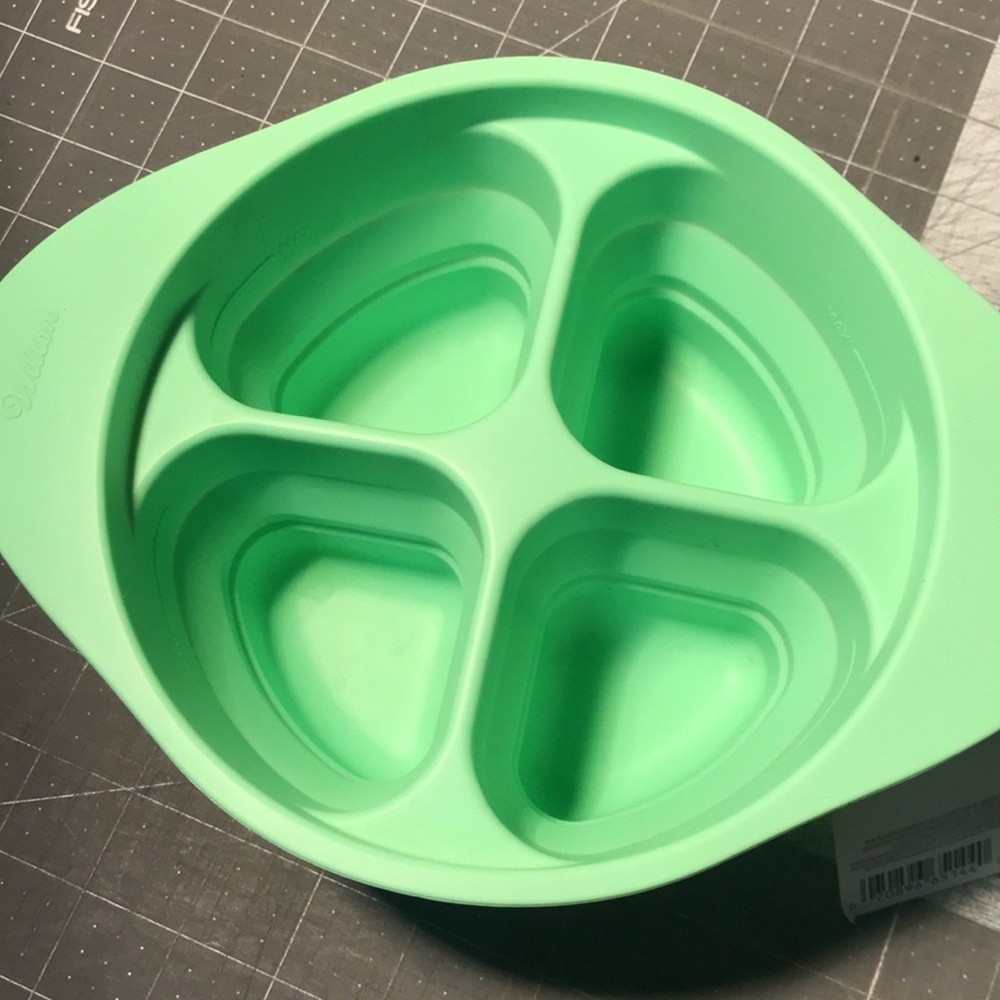 Wilton Collapsible Silicone Melting Bowl