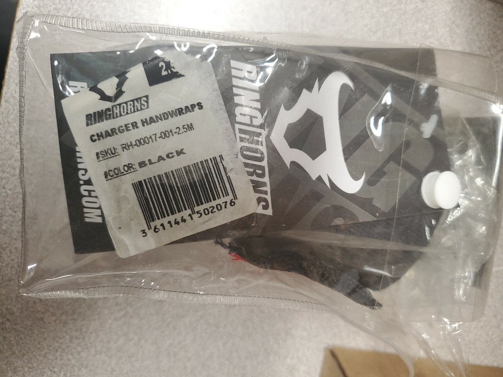 Ringhorns Charger Handwraps 2.5 package damaged