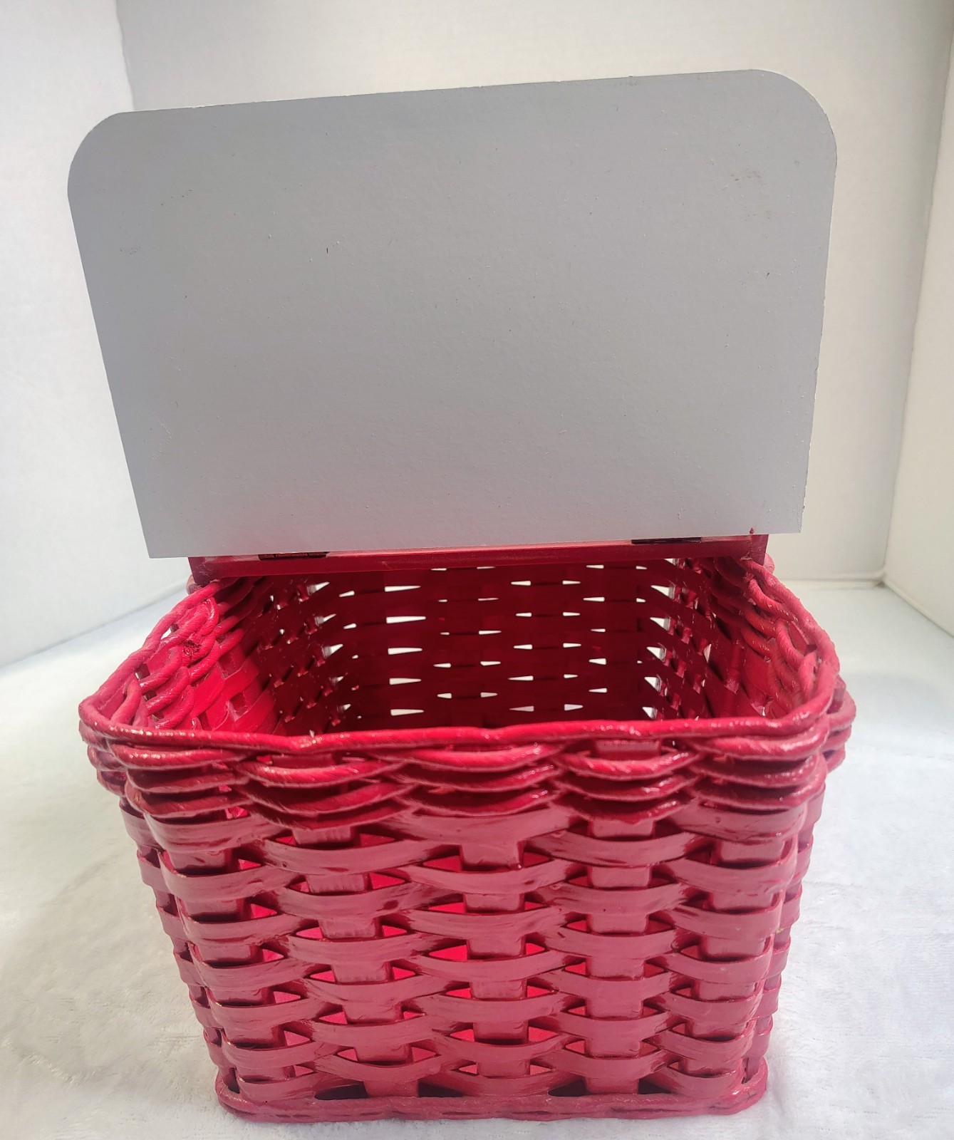 Red UTZ Quality Foods Inc Potato Chips PA Advertising Basket 12.5"x9.5"x8.5"