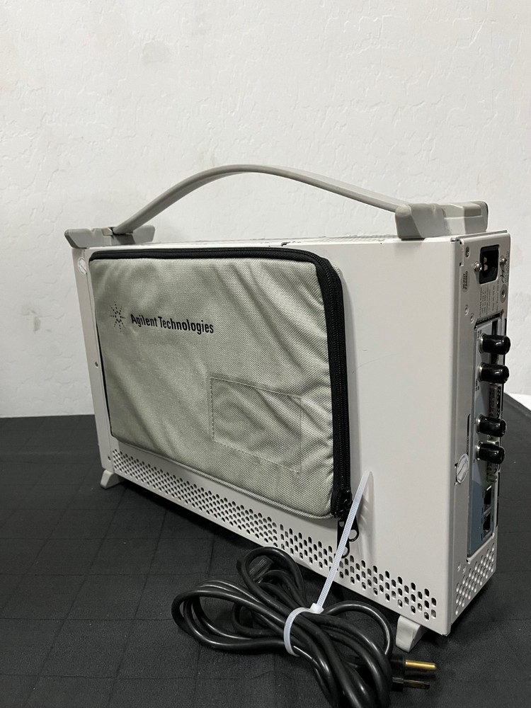 Agilent N2X N5540A Serial Protocol Tester XC includes 1733A