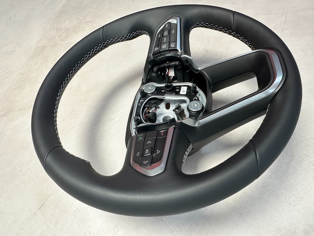 JEEP STEERING WHEEL LEATHER MULTI FUNCTION LEATHER STEERING WHEEL GENUINE NEW...