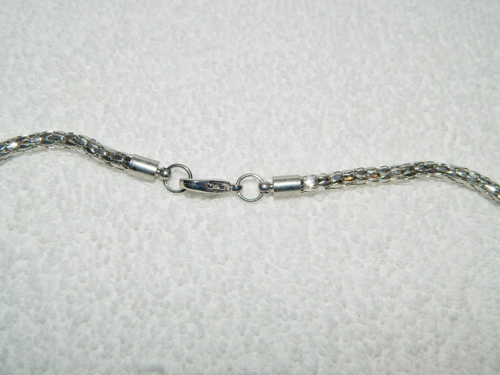 Lovely Silvertone 24" Mesh Rope Necklace