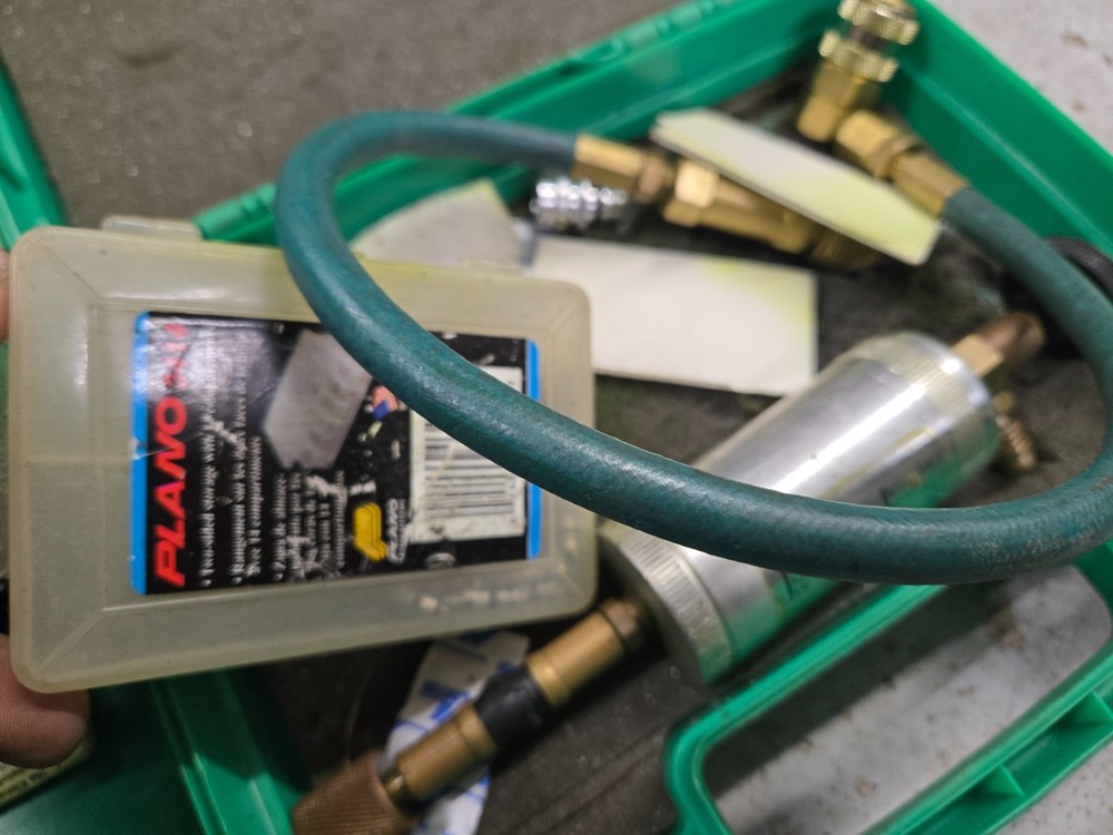 USED TRACERLINE??? LEAK DETECTION KIT TOOLS ???