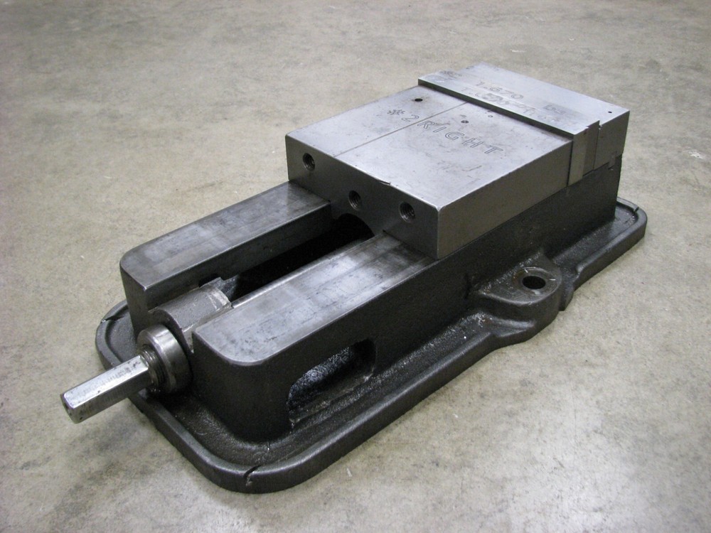 Kurt Type Angle Lock Mill Vise 6"