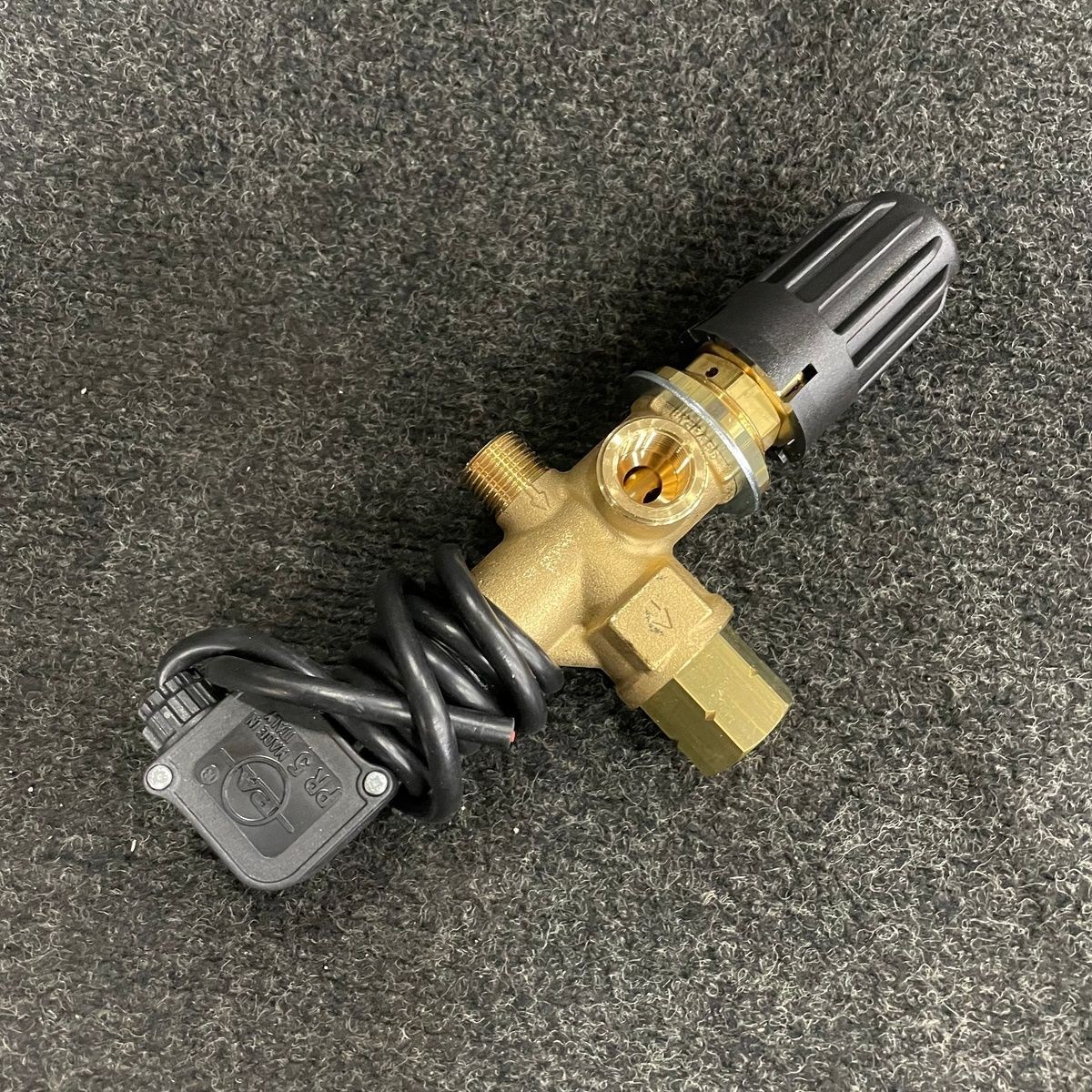 VB8 Unloader Valve 3/8" With Switch, 3650 PSI