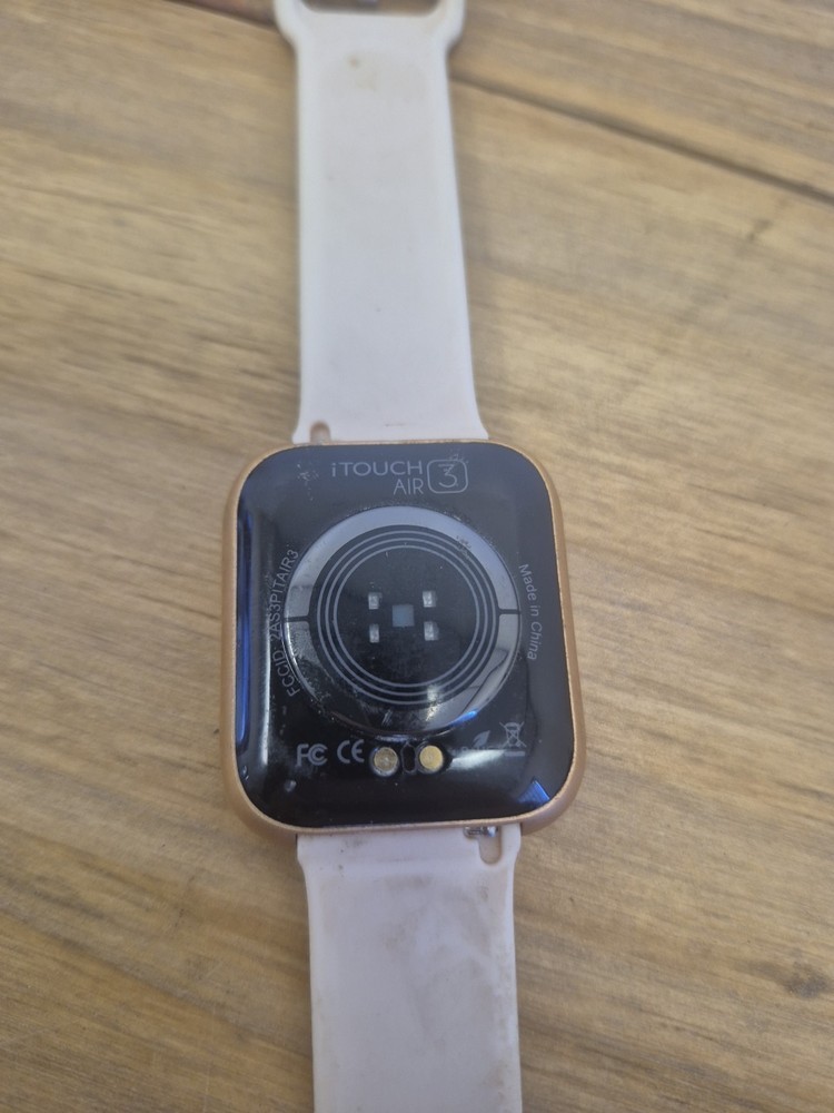 UNTESTED Apple itouch Air 3 Watch