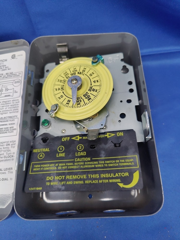 INTERMATIC T101 24 HOUR DIAL TIME SWITCH 40A USED