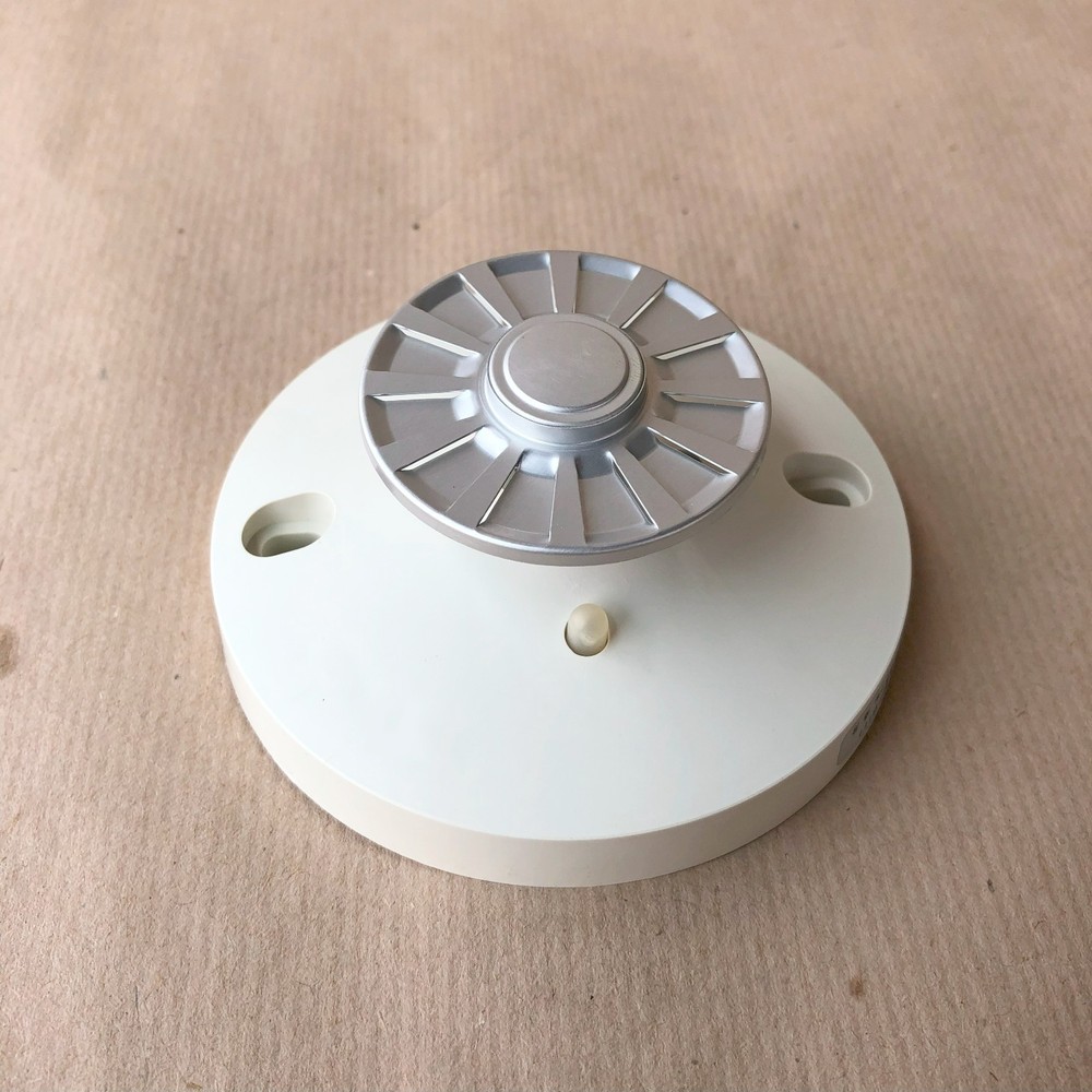 OKI FD-6111 FIXED TEMPERATURE HEAT DETECTOR FD 6111
