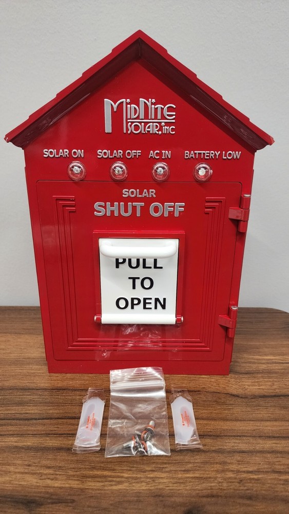 Midnite Solar Birdhouse