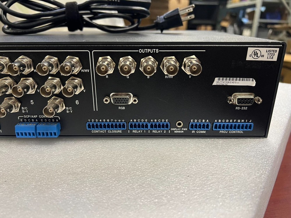 Extron System 7SC Video Switcher With Integrated Scaler