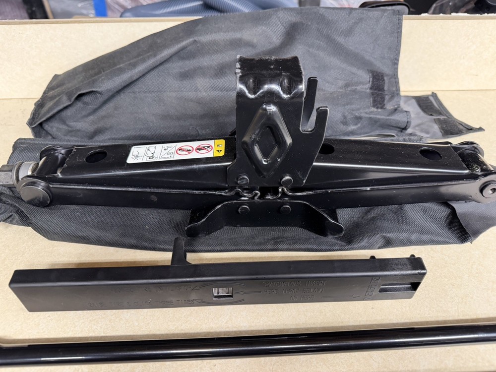 11-22 Dodge Durango OEM Scissor Jack and Tool Kit with Storage Pouch
