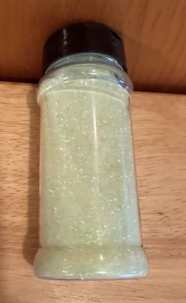 AB Design Co Glow Glitter In Key Lime