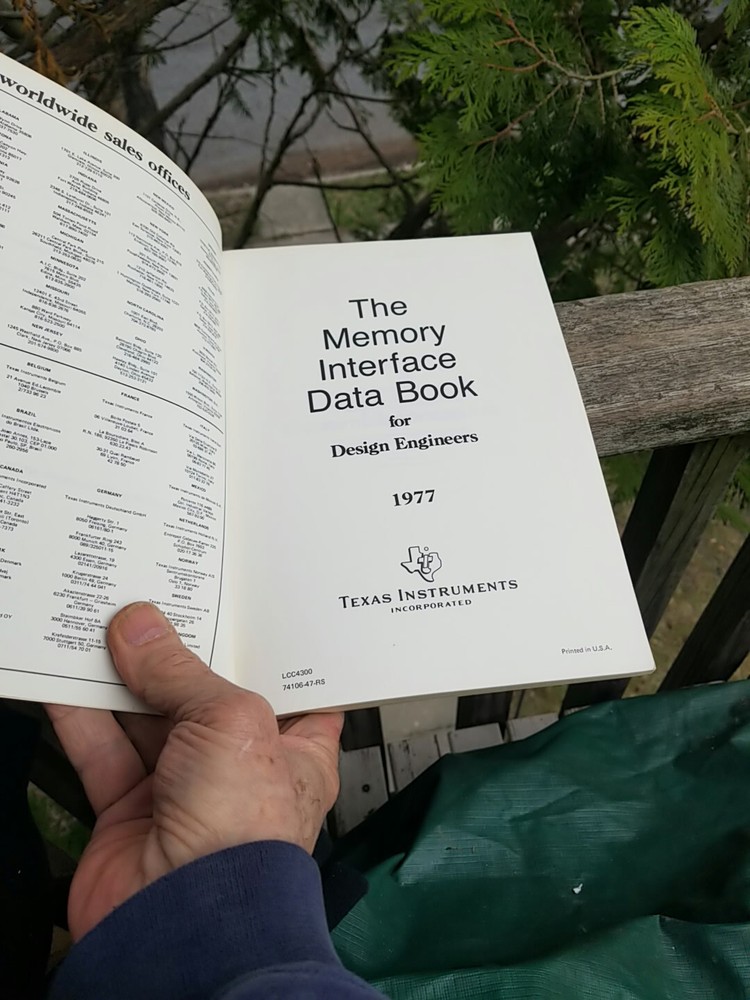 3 VINTAGE TEXAS INSTRUMENTS BOOKS MEMORY INTERFACE DATA LOW POWER SCHOTTKY