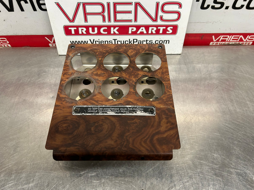 KENWORTH K152-540-2 PANEL-GAUGE CLUSTER