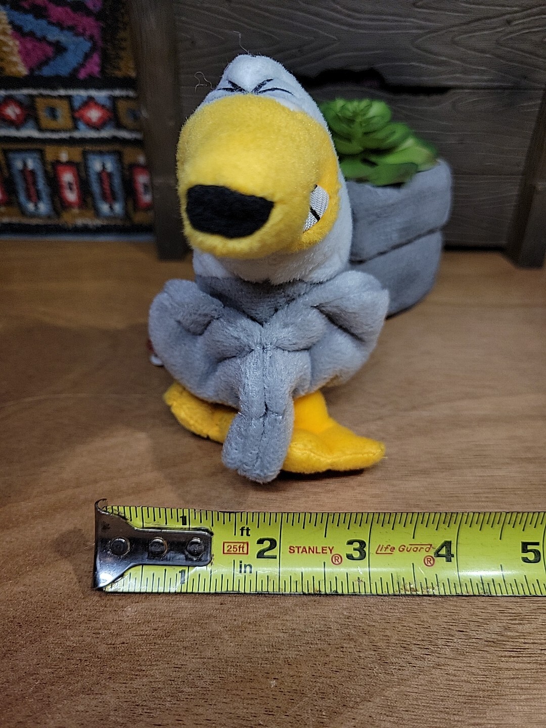 New 1997 Meanies Beanie Peter Gotta Peagull Crude Toilet Plush Series 1