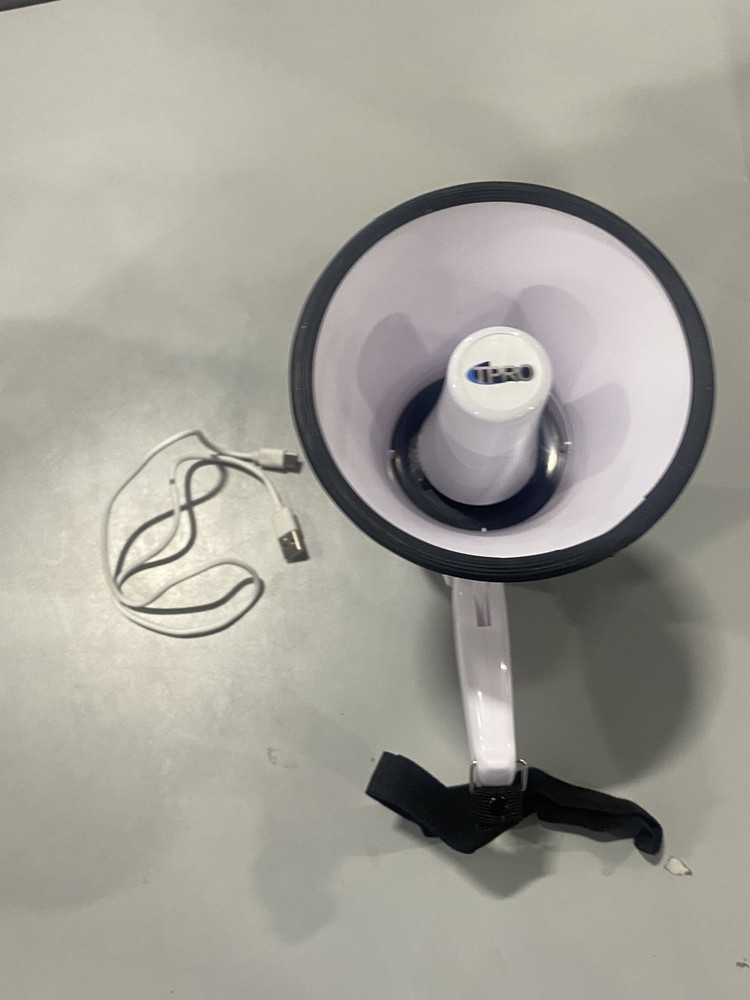 TECHNICAL PRO RECHARGEABLE BATTERY MEGAPHONE, 25 WATTS