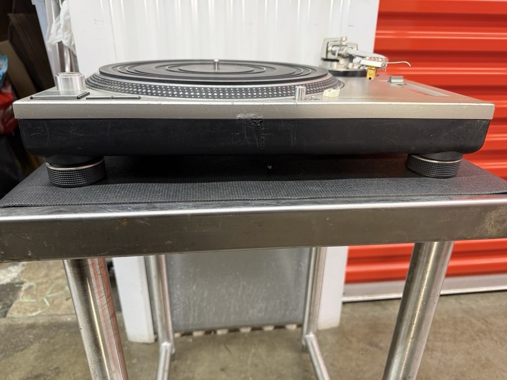 Technics SL-1200MK2 Direct Drive Turntable System, Silver