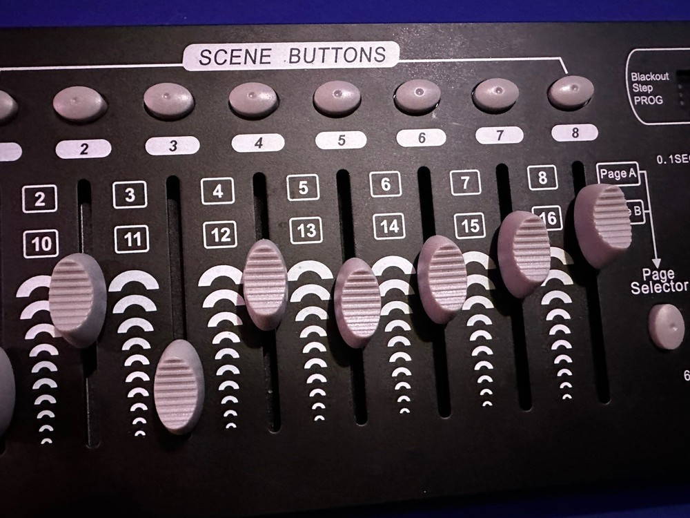 DMX 512 Controller 192 Channel Operator Console Stage Party DJ Lighting