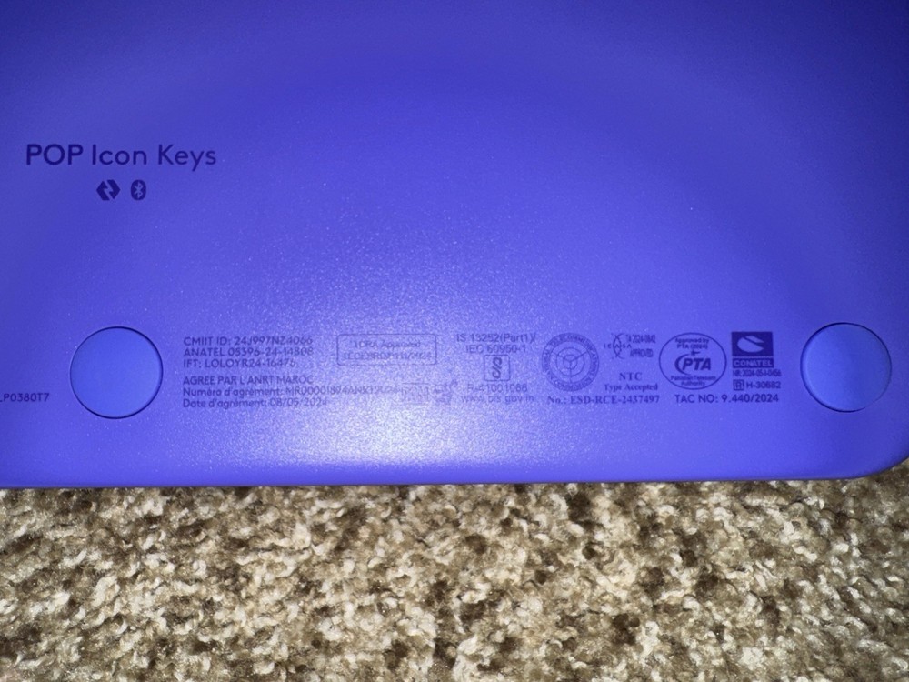 Logitech Pop Icon Key Wireless Keyboard + Mouse Set