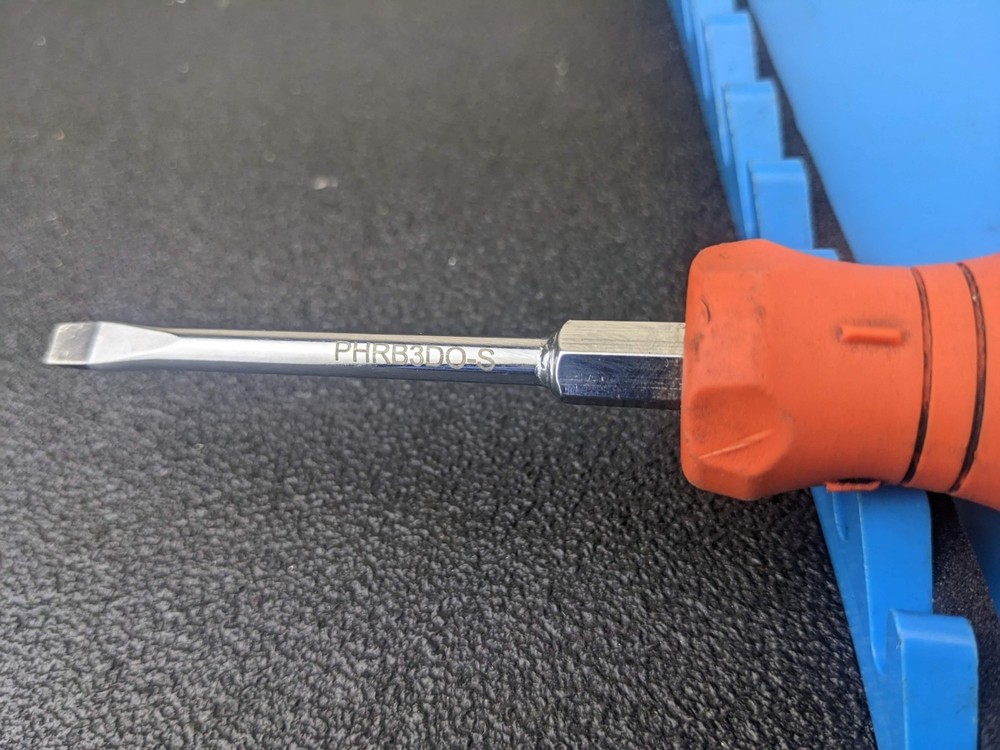 #bl242 Mac Tools 3" Screwdriver PHRB3DO-S ORANGE Handle