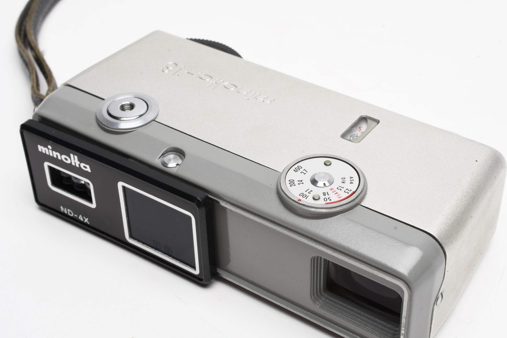 Minolta 16 E.E Subminiature camera, case, strap, Works! Clean (Silver)