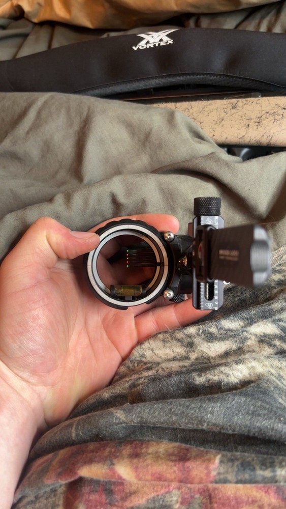 Mathews AXCEL 5 pin Bridgelock Sight