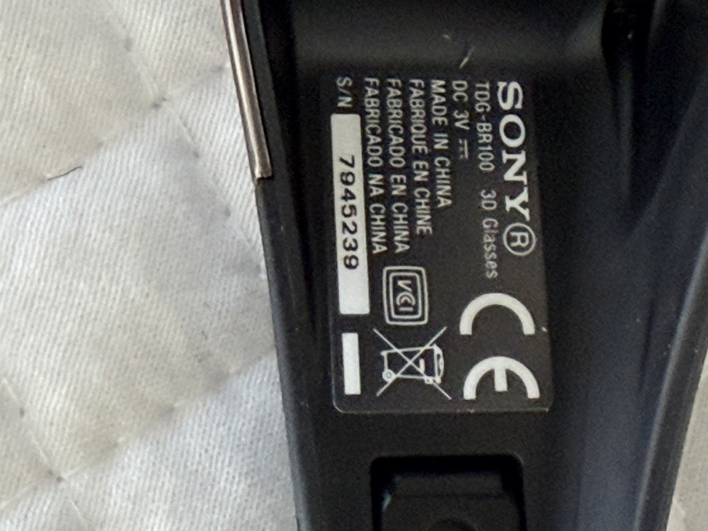 Sony TDG-BR100 3D Active Glasses *ONE Pair* With Soft Case - UNTESTED