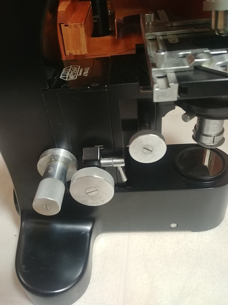 Vintage LEITZ WETZLAR Microscope Bincular GERMANY