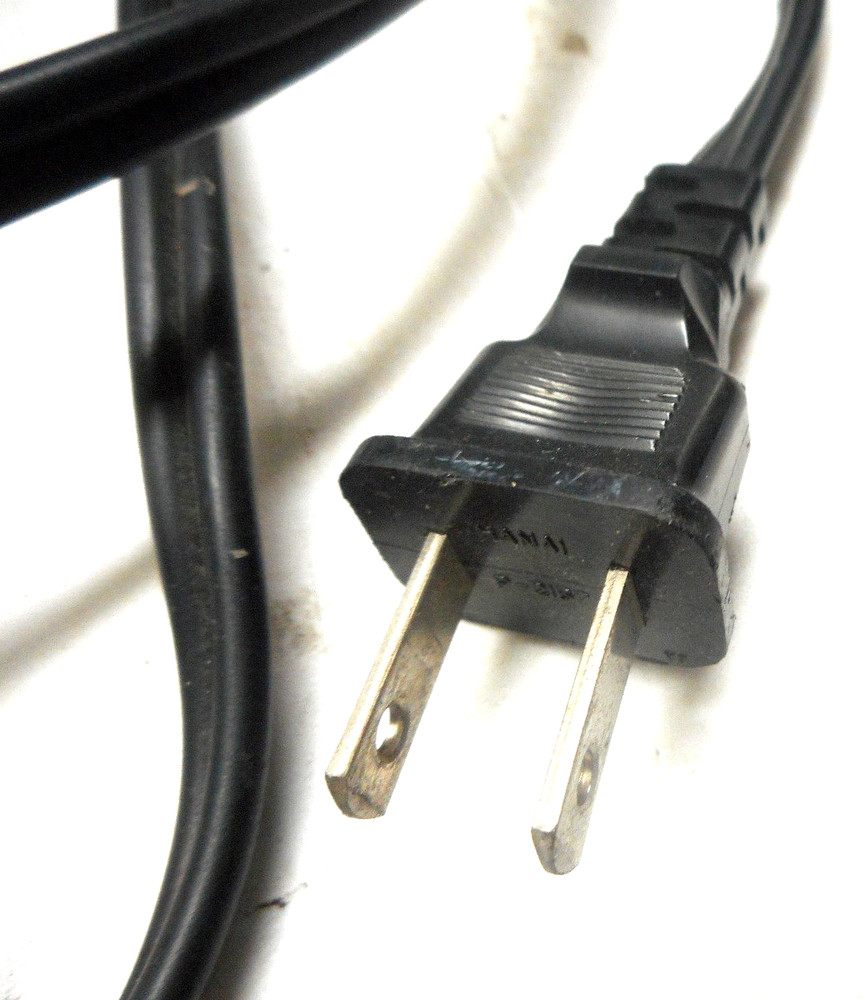 YAMAHA C40 CONTROL AMPLIFIER - POWER CORD - PARTING OUT