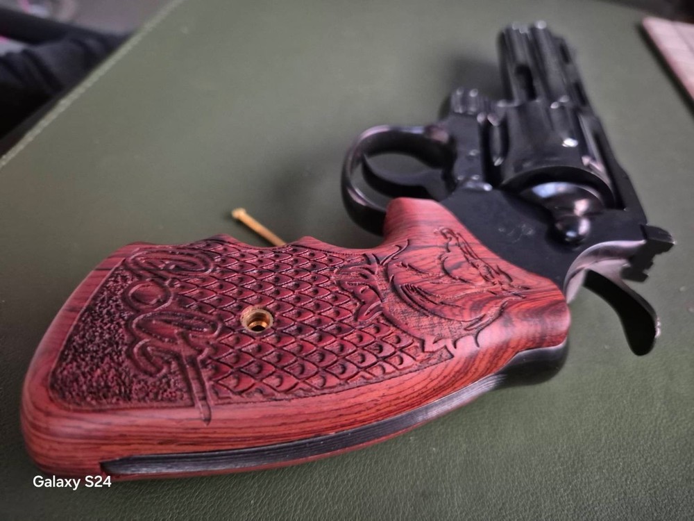 Colt Python grips Old or New E/I frame,Python re-designed 2020,Handmade Thailand